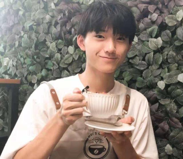 TVB小花被指行为不检，健身房“调戏”教练，首担正作品月底开拍