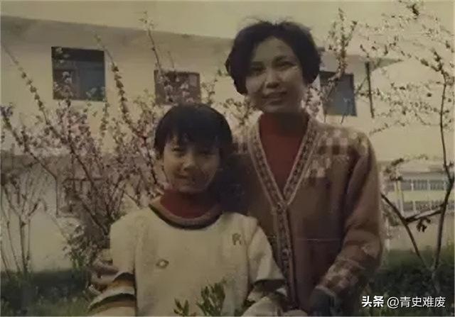 20年前背母上大学的刘霆,却在29岁选择变性,如今的她后悔了吗?