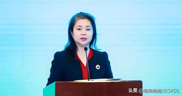 海南“好色女虎”落马,揭秘幕后：独爱潜规则“小鲜肉”