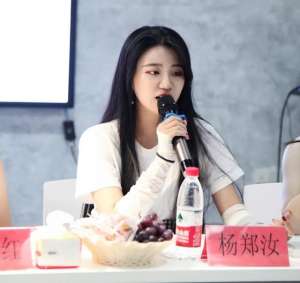 女主播 杨(全国300万人次观看，女主播杨郑汝，直播“卖”丽水山水，火了……)