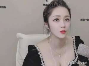 韩国女主播美美9(太离谱斗鱼女主播户外直播扭曲建筑，却狡辩称这是当地特色)