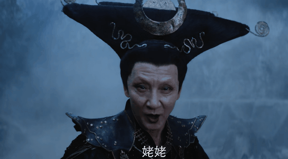 露胸又露腿,阿娇新片一上映就遭群嘲,爱情片硬是拍成了擦边神剧