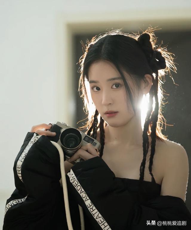 美翻了!~短剧圈“十大气质女神”魅力值飙升,简直移不开眼!