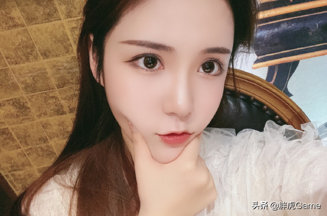 人气女主播无下限口嗨直播，触碰到平台红线，直播间直接被封