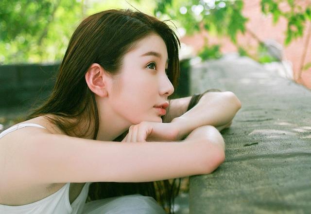 小说：让你做直播，你居然搞H色？