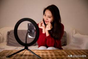 老公看女主播刷礼物(发现老公给女主播刷礼物咋办?)