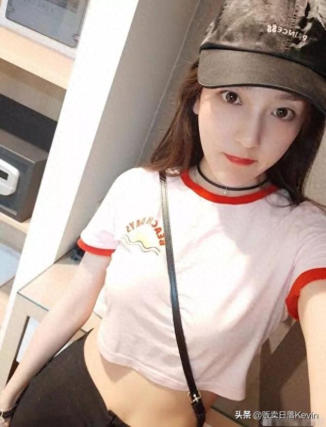 LOL主播Rita 虎牙Rita小雨桑微博生活照写真图片