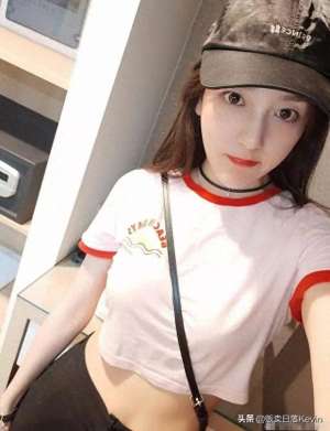 龙珠美女主播微博(LOL主播Rita 虎牙Rita小雨桑微博生活照写真图片)