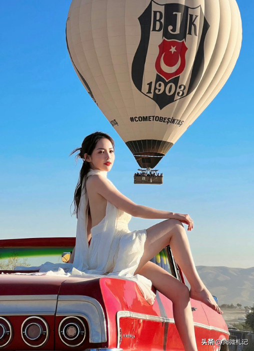 “最美女裁判”王钟瑶：生活照尽显傲人身材，典型东方美女