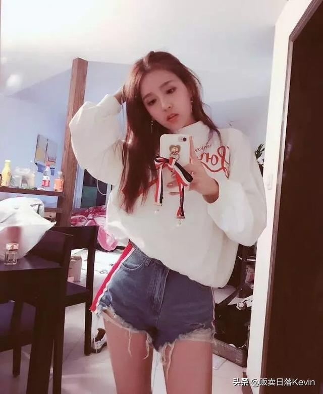 LOL主播Rita 虎牙Rita小雨桑微博生活照写真图片