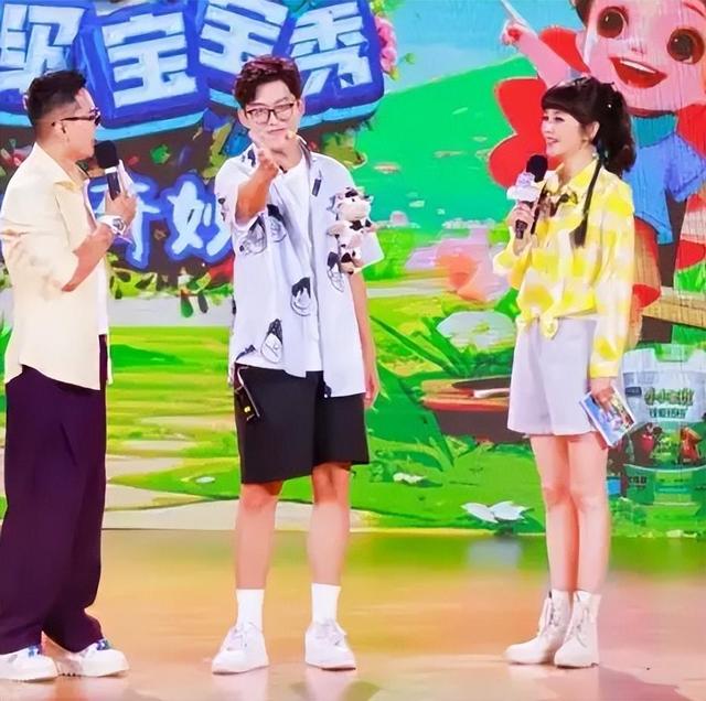 激情久久-超级宝宝秀节目与主持人方琼风采一览