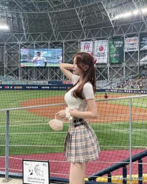 韩国最新美女主播(韩国美女主持天花板身材火辣太让人羡慕性感唯美凹凸身材)