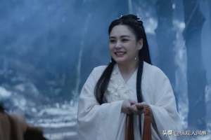 女主播真空视频阿娇(露胸又露腿，阿娇新片一上映就遭群嘲，爱情片硬是拍成了擦边神剧)