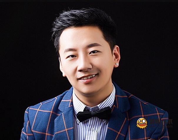 八爪大咖：皮小秀 国服第一，从不搅基