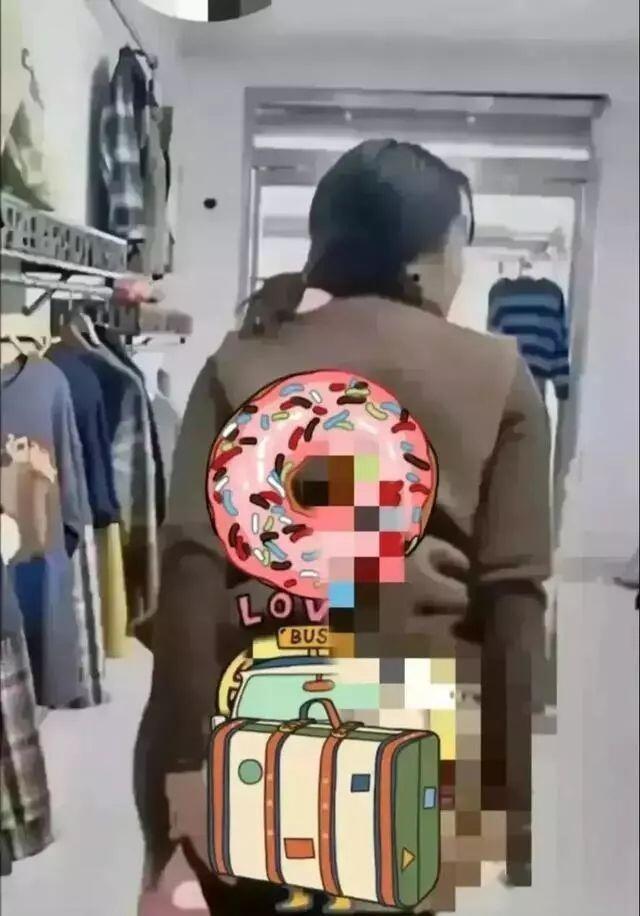 河北女主播“脱裤露乳”只为满足榜一大哥打赏，网友：道德何在？