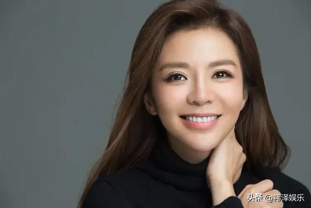 十二位央视美女主持人，每一位都是才貌双全，你最喜欢谁的风格