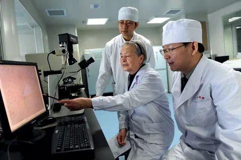 她走了，91岁还坚持出诊，83岁时还到汶川地震一线……