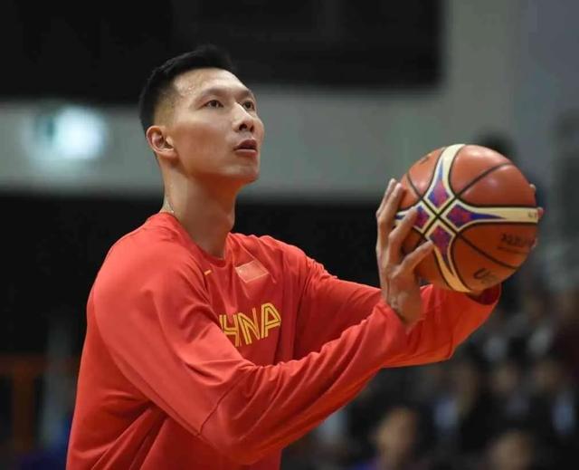 如何看待易建联这个瓜啊？