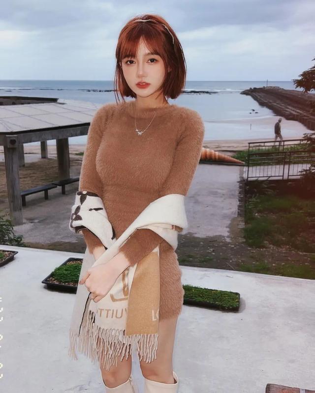 可爱与性感并存,台湾短发萌妹电竞美女主播魅力写真大赏