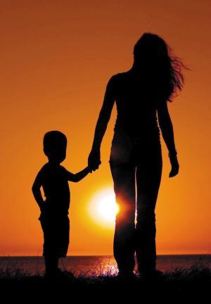 深夜泪崩！单亲妈妈在共享厨房的30分钟看哭2000万网友