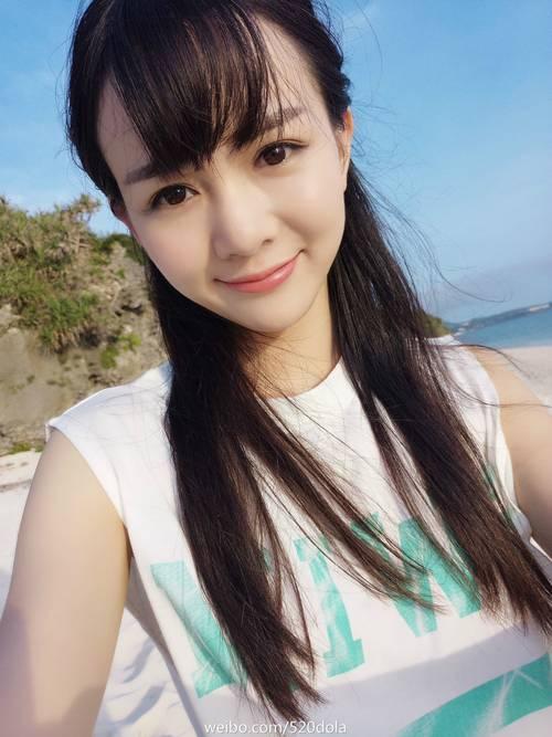 这大长腿给满分 清纯萌妹cos《守望先锋》D.VA