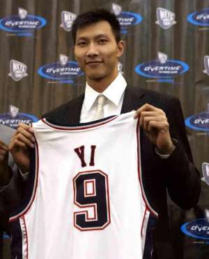 女主播球霸霸是谁(如何看待易建联这个瓜啊？)