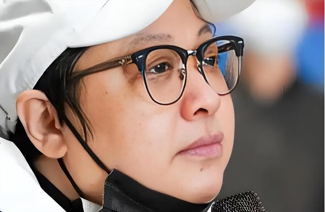 华语乐坛十大“殿堂级”女歌手：韩红进不了前五，王菲屈尊第二