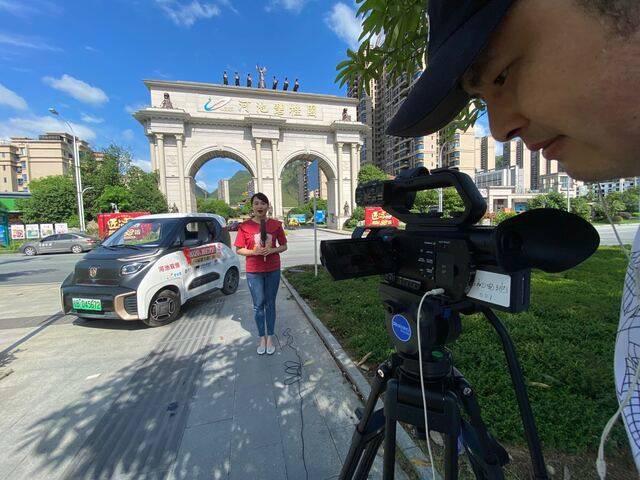 2020，我们行！广西云客户端联合14市主流媒体5G+VR直播迎两会促生产