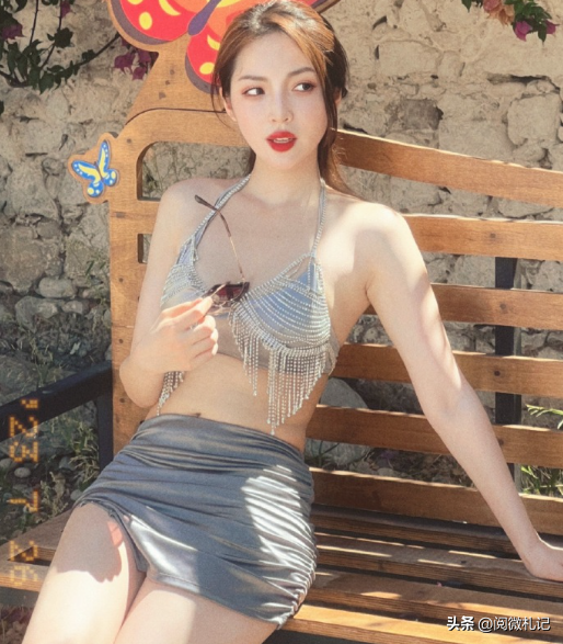 “最美女裁判”王钟瑶：生活照尽显傲人身材，典型东方美女