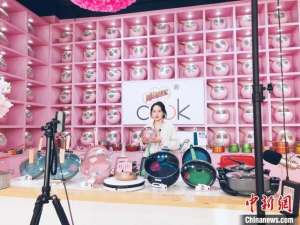 东阳女主播(浙江东阳培育千名“巾帼主播”拥抱“云创经济”)