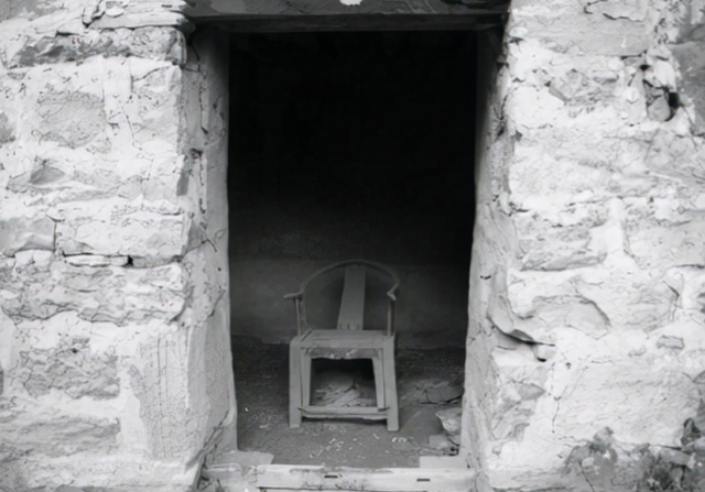 河南“鬼村”真的闹鬼吗？主播夜探鬼村报警求救，他遇到了什么？