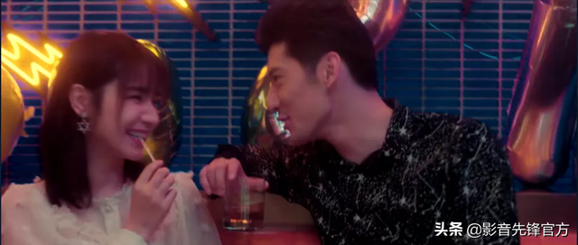 “我可以骚，她不能扰”，这短剧太大胆了