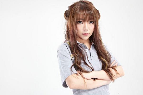 如果《炉石传说》只剩一个女主播，你会选谁？