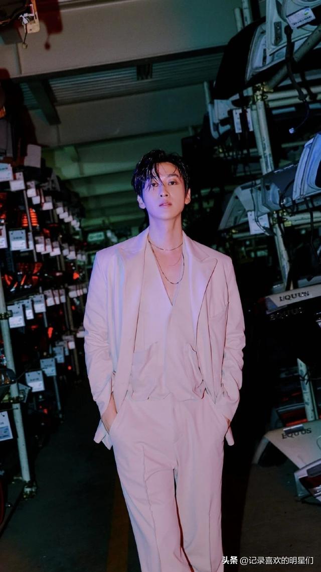 李赫宰韩国歌手，阳光帅气迷人十足！