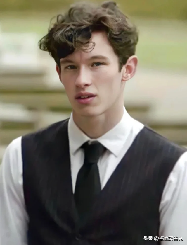 啪姐官宣恋情，给了大金毛一个名分！这嚣张的异性恋，真耀眼啊