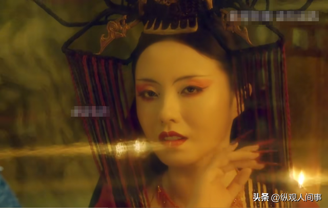 露胸又露腿,阿娇新片一上映就遭群嘲,爱情片硬是拍成了擦边神剧