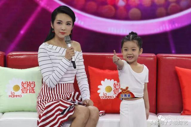 《山路十八弯》、《歌剧2》张嘴就来,还可以把《忐忑》加速唱!