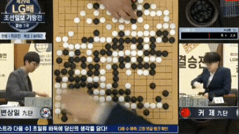 老手！卞相壹曾在比赛途中，狂扇耳光摘眼镜痛哭，对手吃香蕉看戏