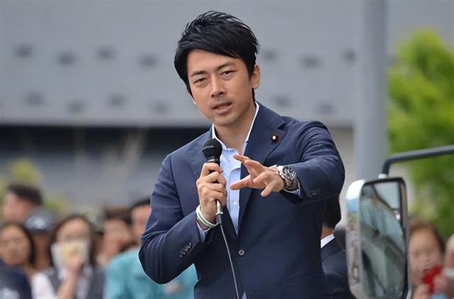 日本42岁混血女神：豪门收割机，曾卷入不雅光碟事件，奉子成婚