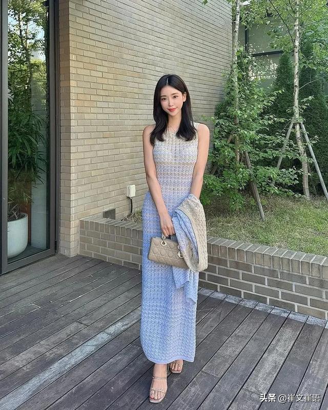 韩国最美网红!极品身材!柳腰爆乳诱人事业线,前凸后翘完美!