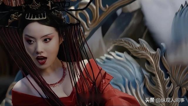 露胸又露腿,阿娇新片一上映就遭群嘲,爱情片硬是拍成了擦边神剧