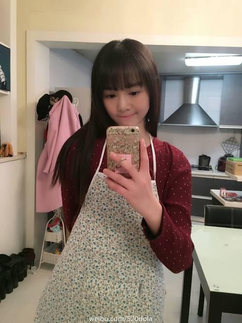 这大长腿给满分 清纯萌妹cos《守望先锋》D.VA