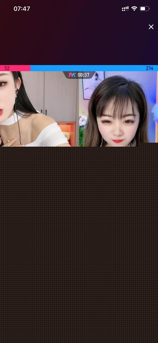为了吸金,男女老少效仿做直播,普通人都能做自媒体,发家致富吗