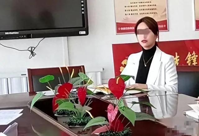 美女老师私生活曝光!网友惊讶露骨聊天内容!