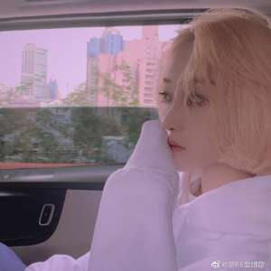 美女主播胡啦(抖音红人主播胡66)