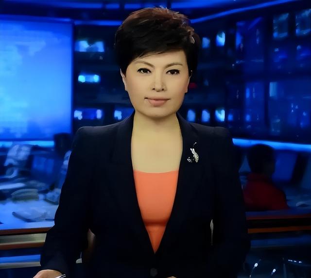 央视国脸李瑞英:稳坐主播28年,却因儿子坠楼,被批“六亲不认”