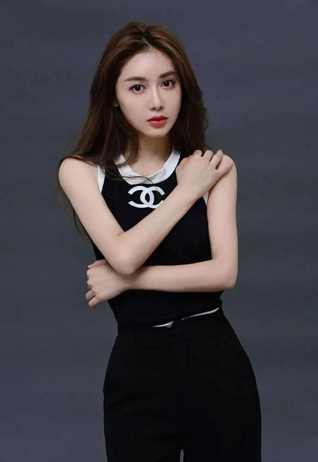 10位腾讯体育美女主播的风采,谁是你心中的C位?(附写真)