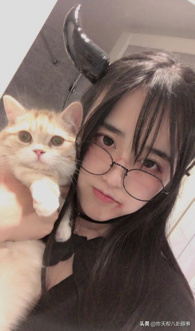 斗鱼官推“九大美女主播”,个个颜值爆棚,谁能让你一见钟情?