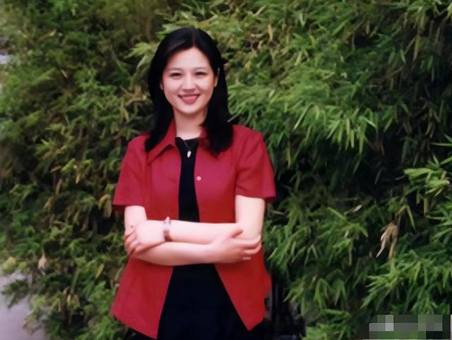 央视主持人王欢:电影频道一姐,曾和朱军搭档,42岁患癌遗憾离世