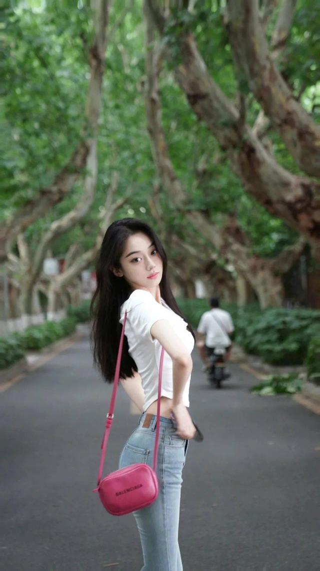 10位腾讯体育美女主播的风采,谁是你心中的C位?(附写真)